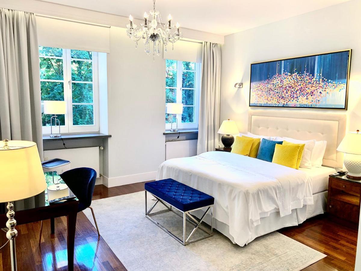 Luxury Suites & Apartments Mondrian Market Square II Warschau Kamer foto